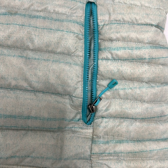 Patagonia Women's Down Sweater - Picture 4 of 13